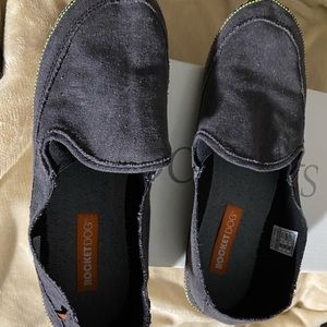 Rocket dog slip ons, hardly worn, good condition, been in the closet.